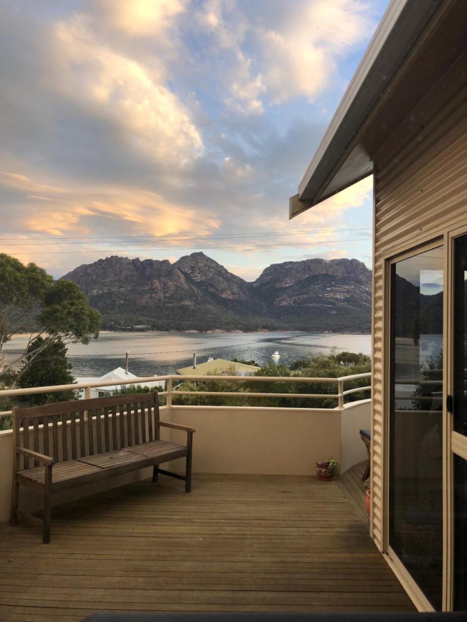 Freycinet Beach House Coles Bay Bagian luar foto