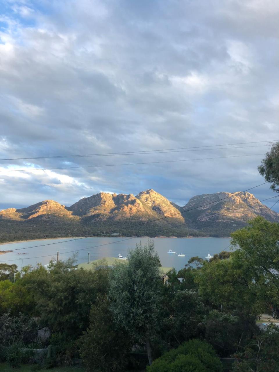 Freycinet Beach House Coles Bay Bagian luar foto